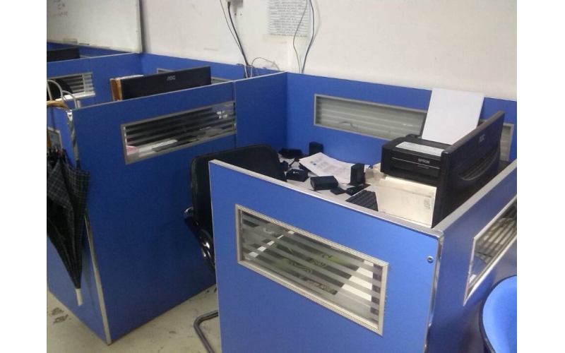 來這里工作已經(jīng)半個(gè)月了，已經(jīng)漸漸地習(xí)慣了這里的生活